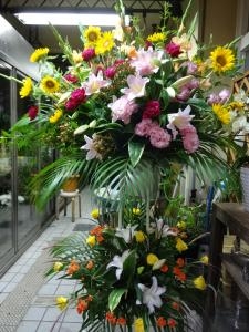 スタンド花・アレンジお届けしました｜「緑花園」　（徳島県吉野川市の花キューピット加盟店 花屋）のブログ