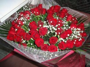 赤バラの花束です｜「緑花園」　（徳島県吉野川市の花キューピット加盟店 花屋）のブログ