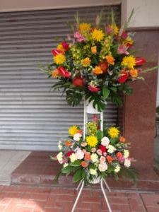 お祝・御供のスタンド花｜「緑花園」　（徳島県吉野川市の花キューピット加盟店 花屋）のブログ