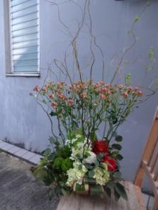 お誕生日にいろいろお届けしました｜「緑花園」　（徳島県吉野川市の花キューピット加盟店 花屋）のブログ