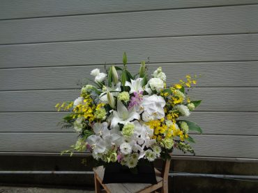 お誕生日と御供の花｜「緑花園」　（徳島県吉野川市の花キューピット加盟店 花屋）のブログ