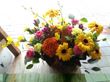 お誕生日アレンジなど｜「緑花園」　（徳島県吉野川市の花キューピット加盟店 花屋）のブログ