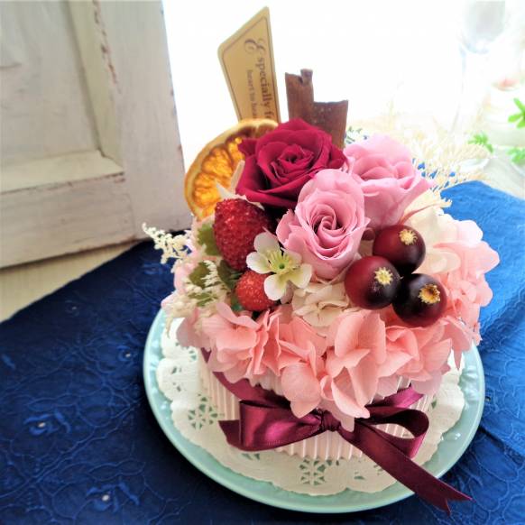 プリザ・バラのフラワーホールケーキ
